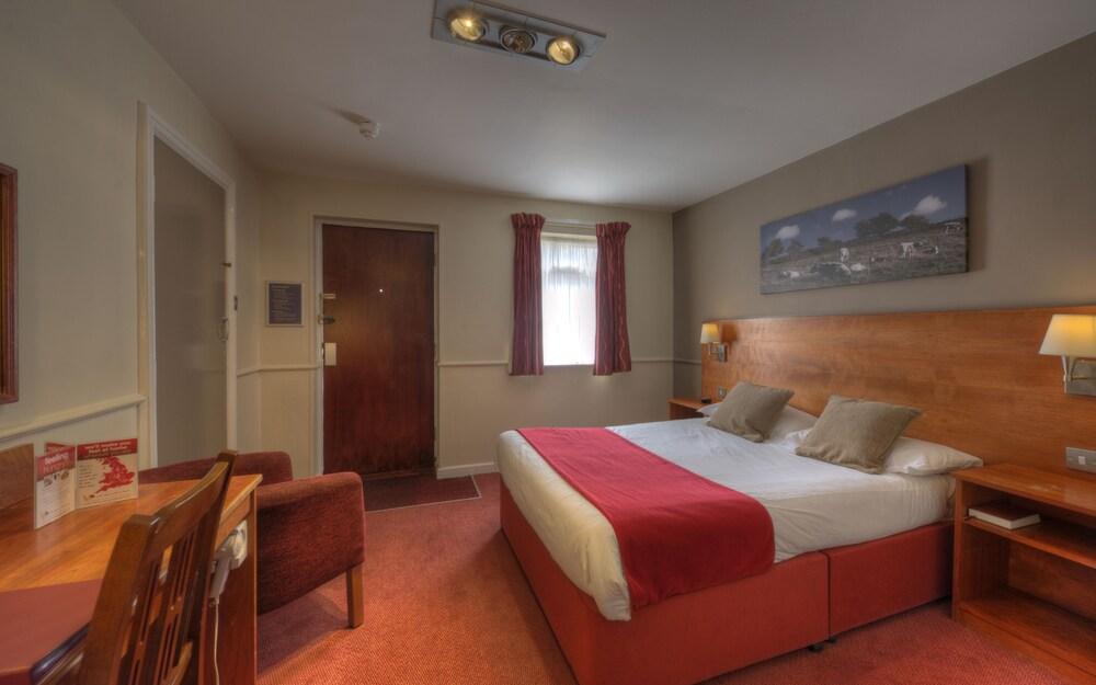Charnwood Arms Hotell Coalville Exteriör bild