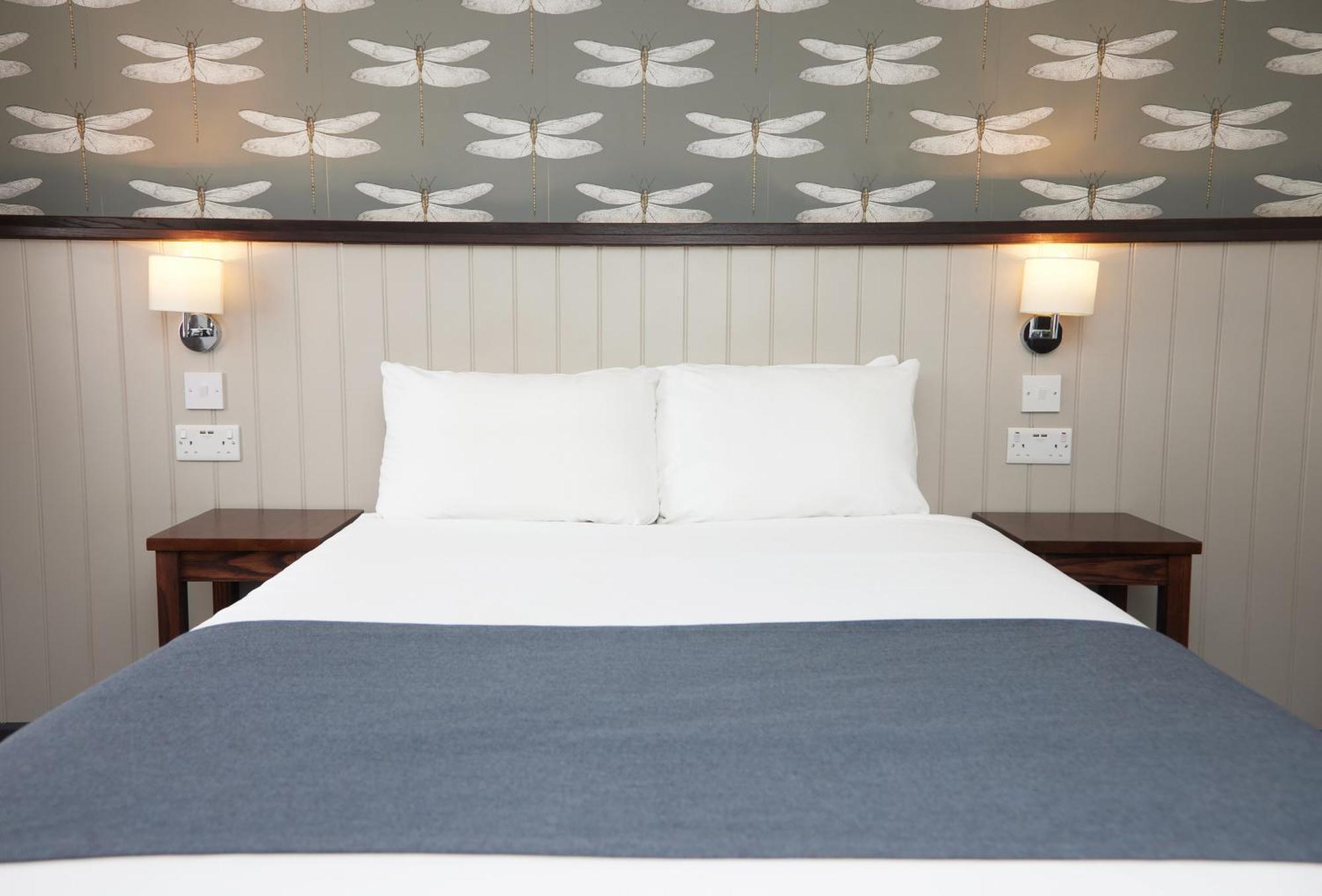 Charnwood Arms Hotell Coalville Exteriör bild